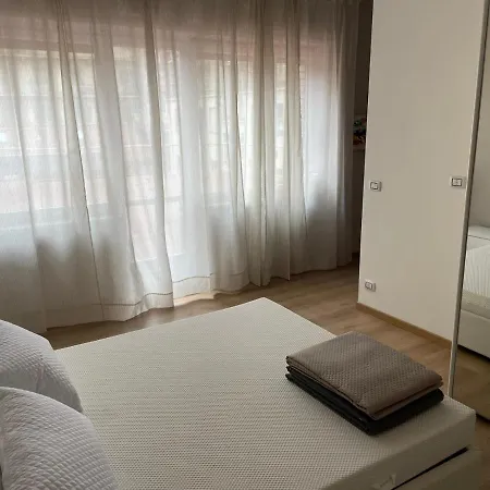 Turin, Un Minuto Dal Balon Apartment Turin