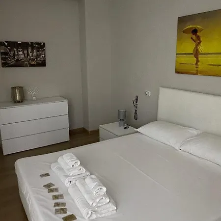 Turin, Un Minuto Dal Balon Apartment *